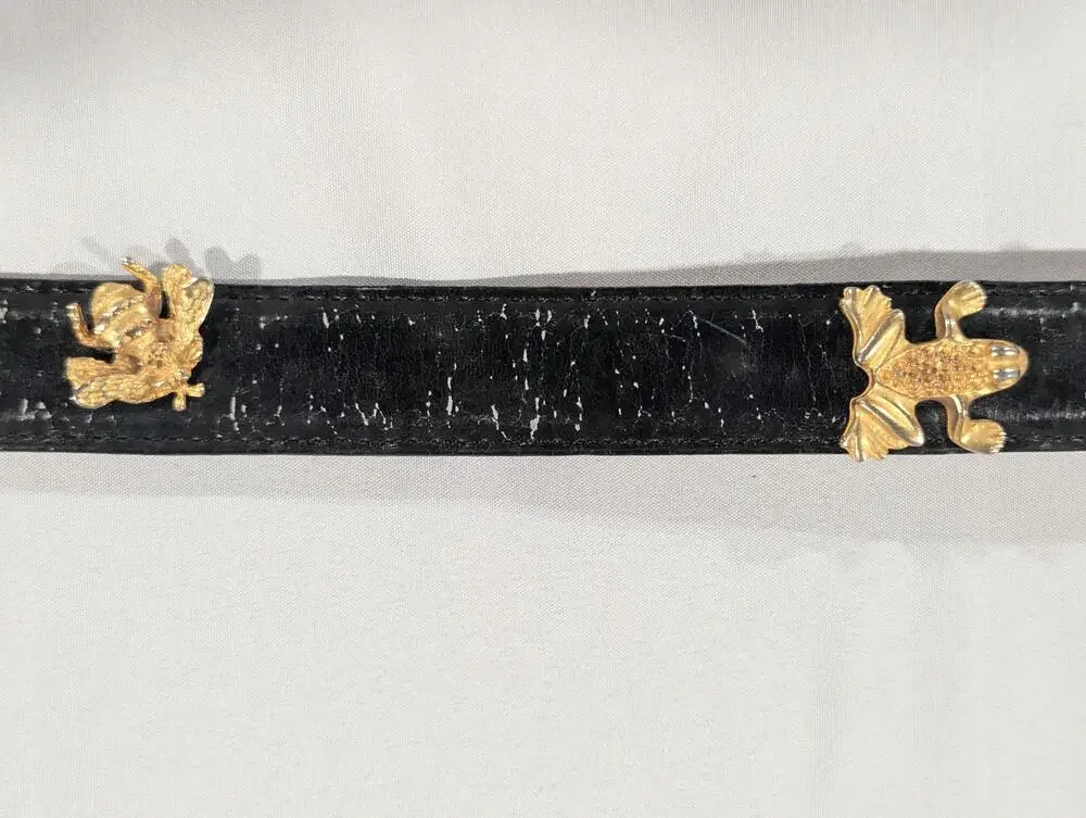 Fashion Belt Womens S Black Genuine Leather Bee Frog Gold Medallion Skinny